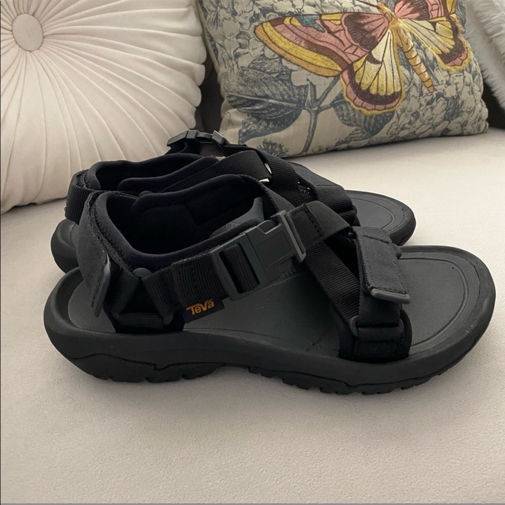 Teva Hurricane Verge Sandals Black 8